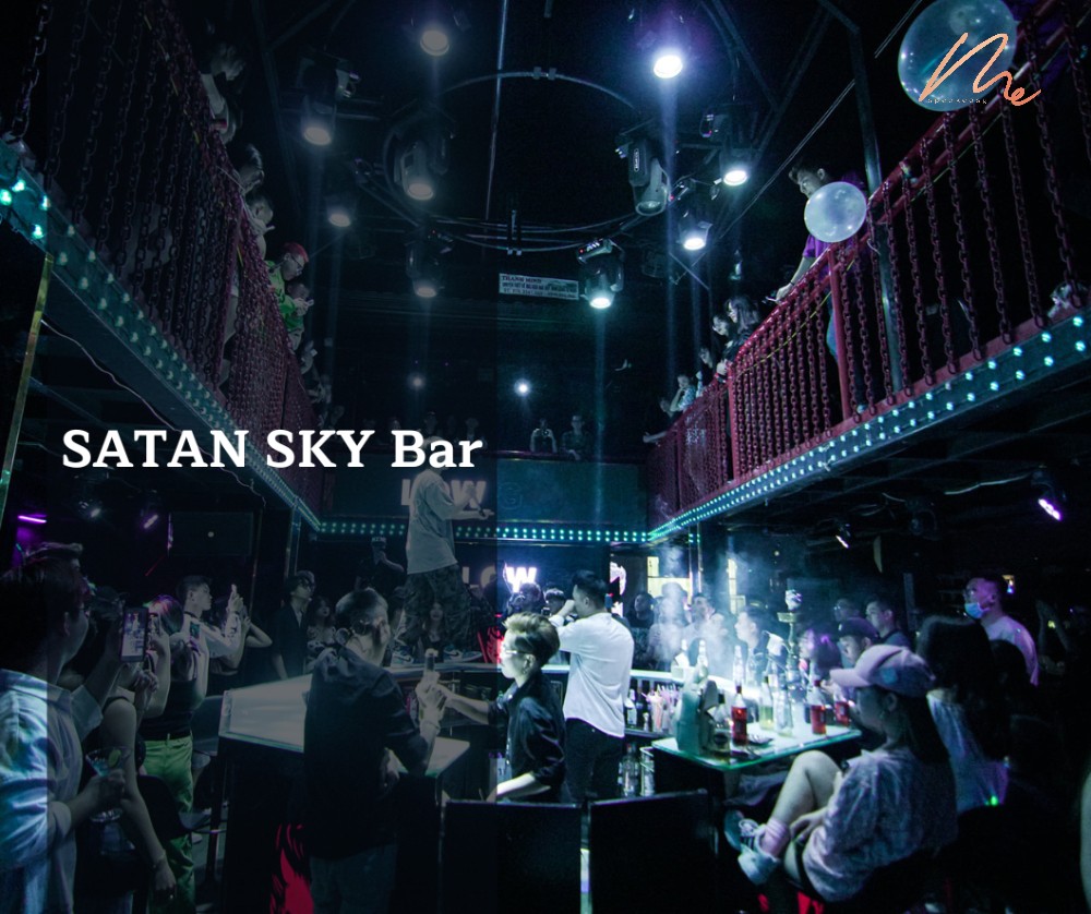 Quầy rượu náo nhiệt tại SATAN SKY Bar